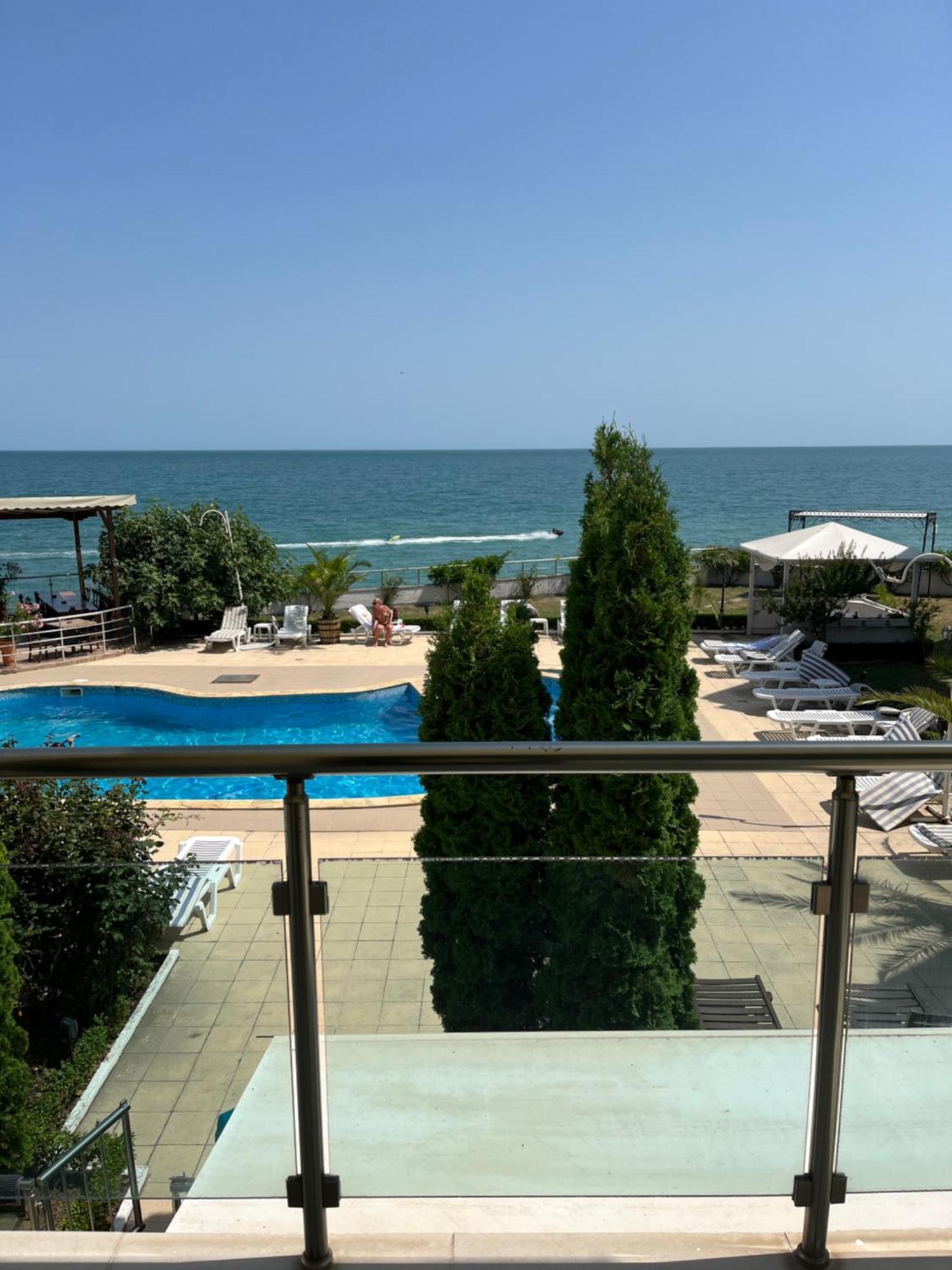 Golf Coast Boutique With Sea View Daire